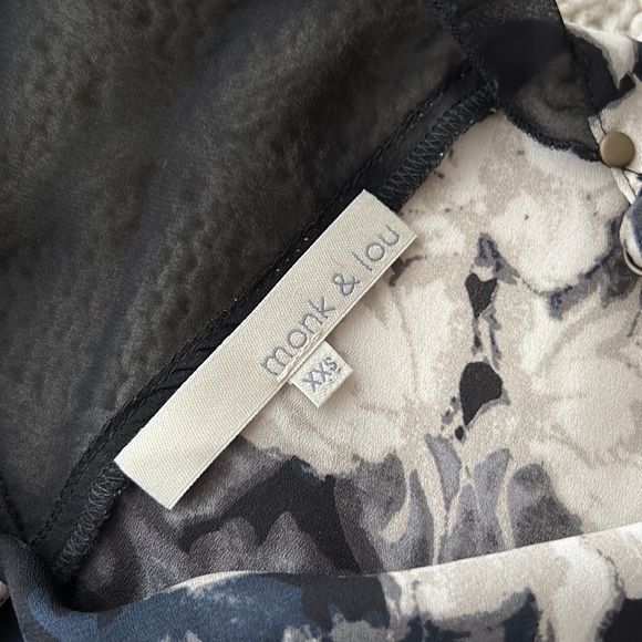 Monk and Lou Floral Tank Top - Picture 4 of 4